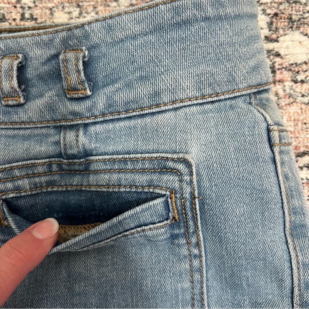 Shyanne High Rise Flare Trouser Jeans Womens Size 30 Short Western Denim - Picture 7 of 14